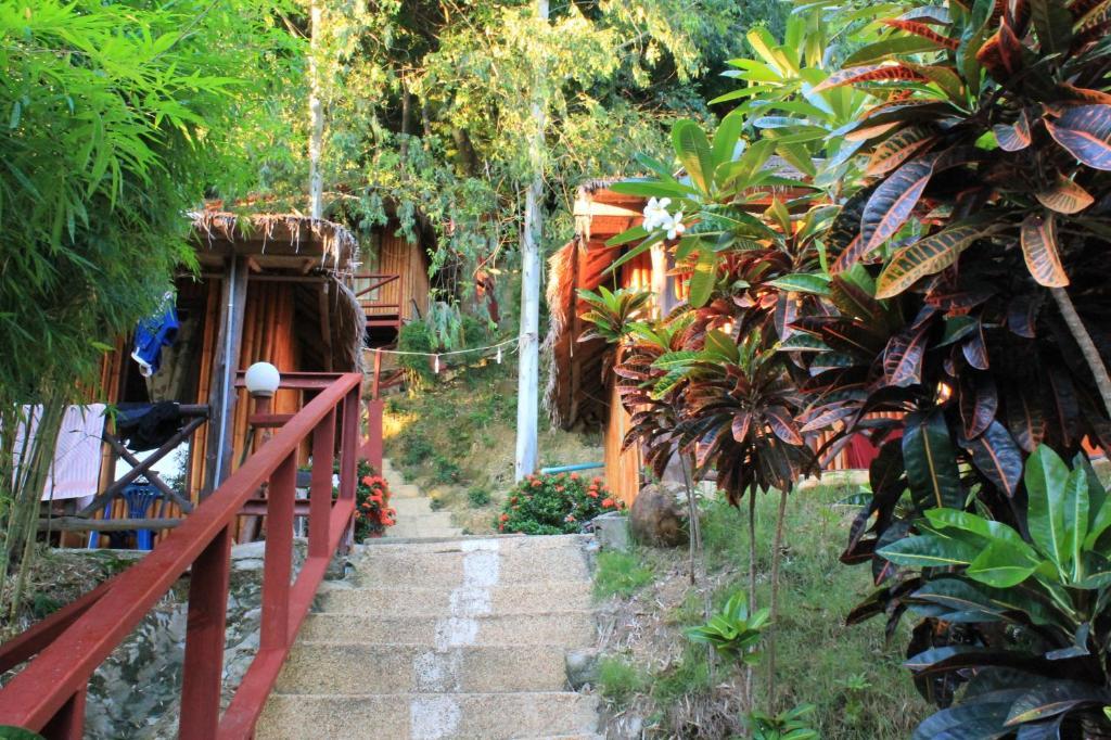 Bamboo Mountain View Phi Phi Resort Exteriör bild