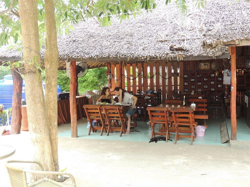 Bamboo Mountain View Phi Phi Resort Exteriör bild