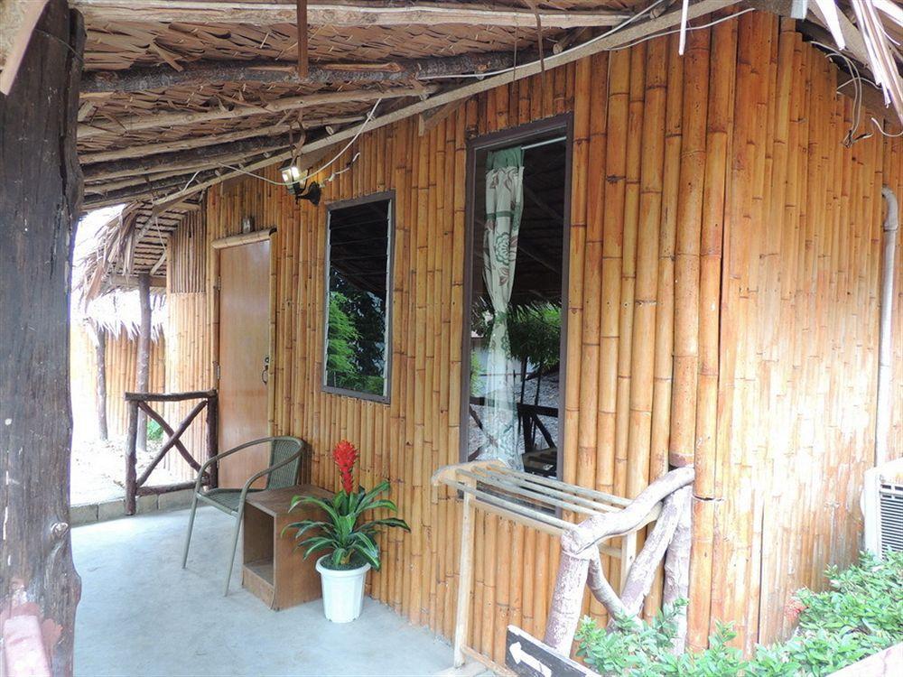 Bamboo Mountain View Phi Phi Resort Exteriör bild